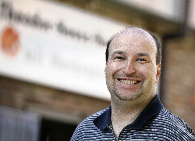 Ist mit Leib und Seele Lehrer: Thomas ...r Theodor-Heuss-Schule in Dinglingen.   | Foto: christoph breithaupt