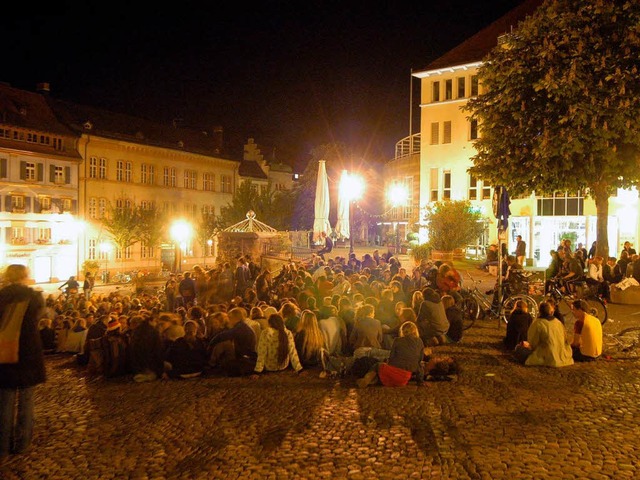 75 Dezibel um Mitternacht: Das bunte T...erplatz bringt Anwohner um den Schlaf.  | Foto: Thomas Kunz