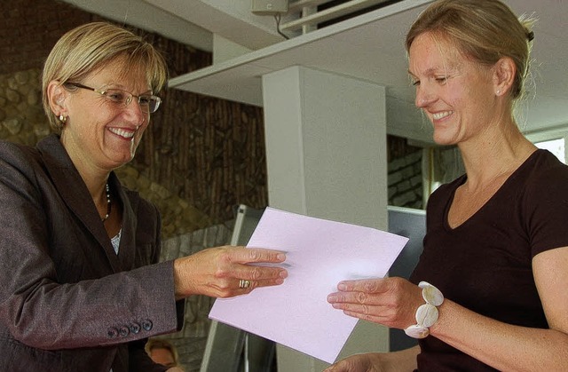 Petra Hartmann  (rechts) ist eine der ...r Grund- und Hauptschule St. Peter.     | Foto: Franz Dannecker