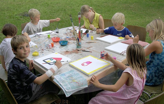 <Bildtext>52 Kinder konnten am Freitag...der Specksteine bearbeiten.</Bildtext>  | Foto: Alfred Peter