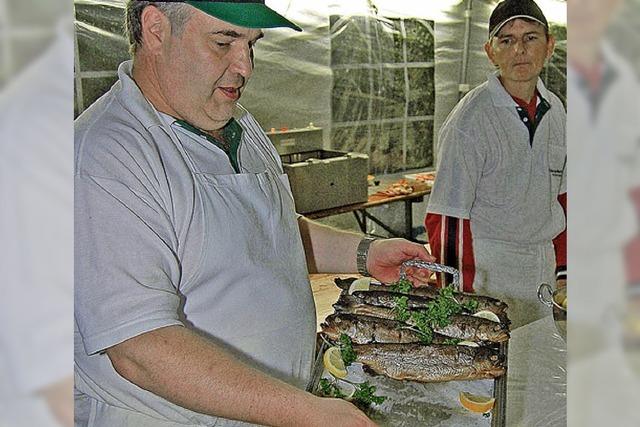 Fischerfest zieht auch bei Regen