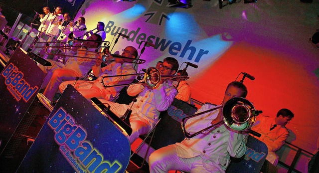 Perfekte Musik und   Showelemente sind...gsrezept der Big Band der Bundeswehr.   | Foto: bundeswehr