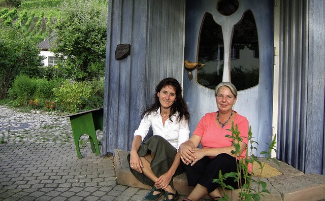 Pia Morshuser (links) und Anne-Katrin...n den Waldorfkindergarten in Staufen.   | Foto: SUSANNE MLLER
