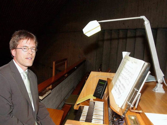 Thiemo Janssen an der Orgel in St. Pankratius  | Foto: Frank Berno Timm