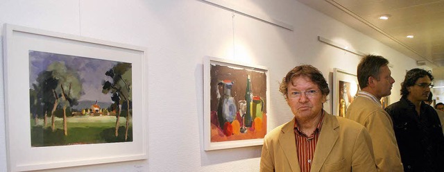 Krftige Farben sind bezeichnend fr d...en Arbeiten  von Ernst Holler (links).  | Foto: Hiller