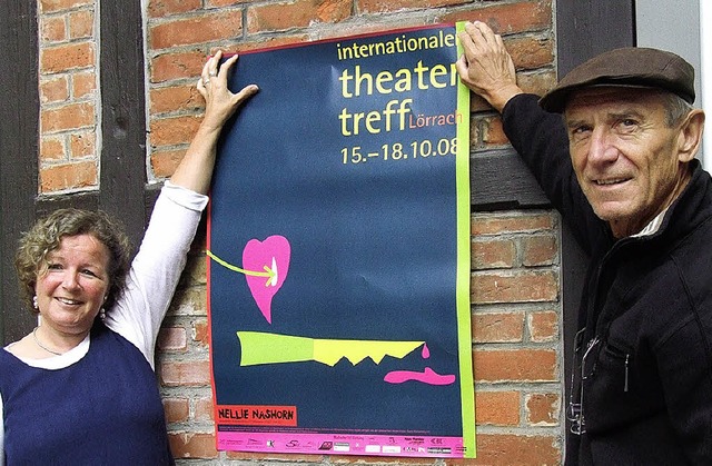 Theatertreff-Organisatoren Ingrid Wein...n auf weiter steigende Besucherzahlen   | Foto: Martina David-Wenk