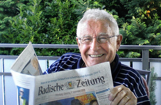 Gemtliches Zeitunglesen auf dem  Balk...Schljs liebsten tglichen Ritualen.    | Foto: C. Weizenecker