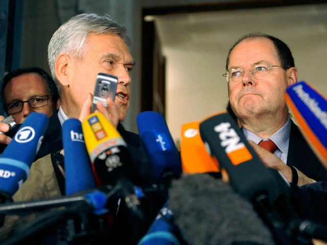 Bundeswirtschaftsminister Michael Glos... ) geben am Donnerstag ein Statement.   | Foto: dpa