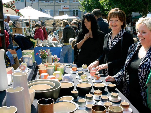 Gut gelaunte Kundschaft  | Foto: Michael Raab