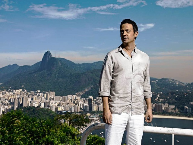 Wie auf einer Postkarte: Till Brnner ber Rio de Janeiro.   | Foto: Pro