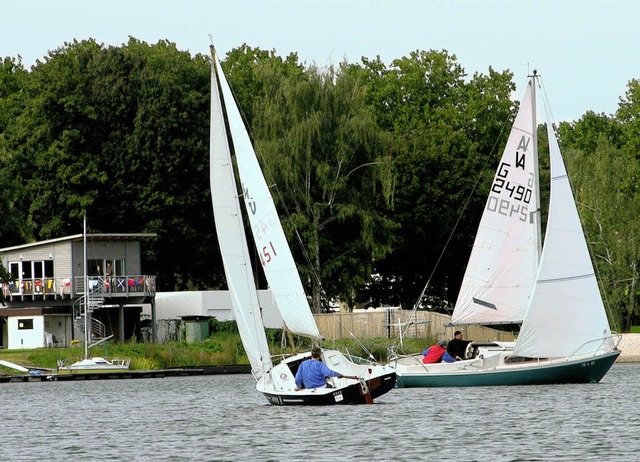 In mehr als 2100 Stunden bauten  die Segler ein Clubheim.   | Foto: OSCG