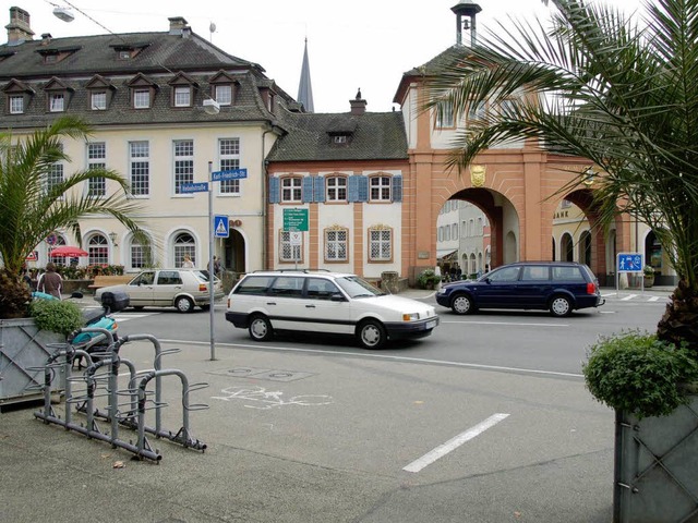 Der Platz am Tor steht zuerst auf dem ...r Fugnger und Radler reserviert wird  | Foto: Sylvia-Karina Jahn