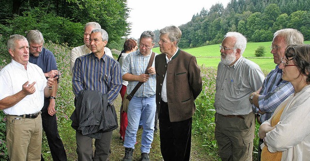 Ren Willmann aus Frankreich (links) i...r Landschaftspflege (4. von rechts).   | Foto: Ulrich Spitzmller