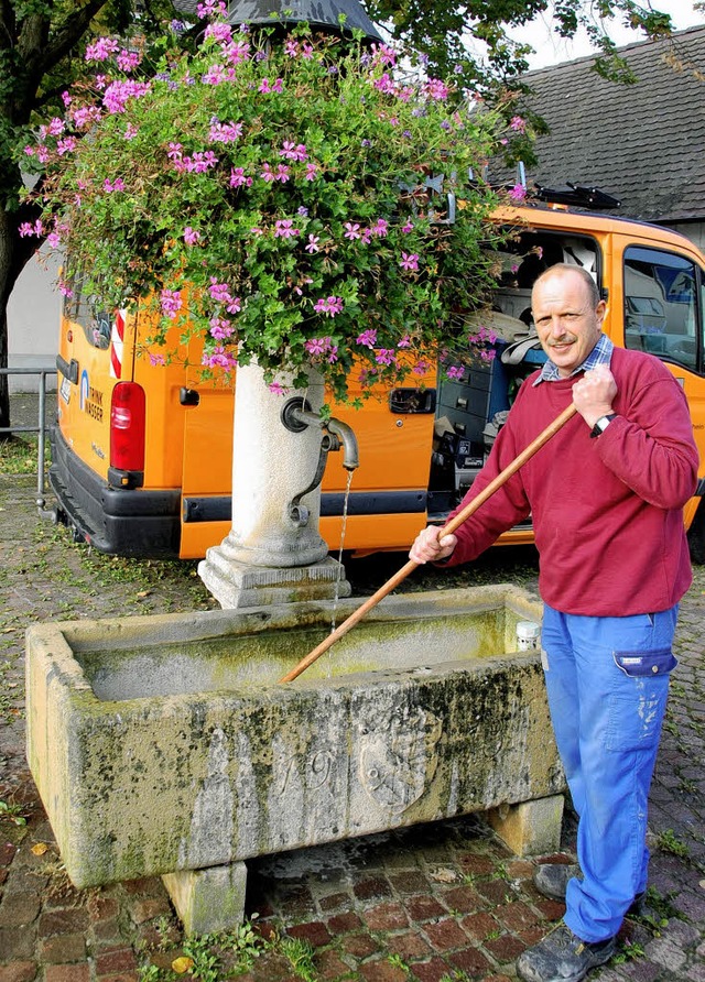 Wilfried Kurras vom stdtischen Betrie...e Woche war er auch in Mrkt zugange.   | Foto: Lauber