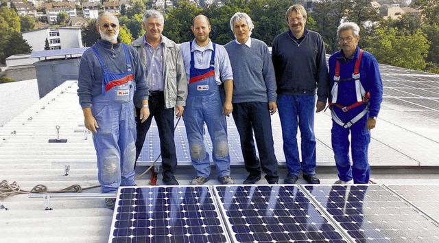 ber eine   Solaranlage auf dem Dach d...nciala und  Monteur Horst Schmidt.      | Foto: Privat