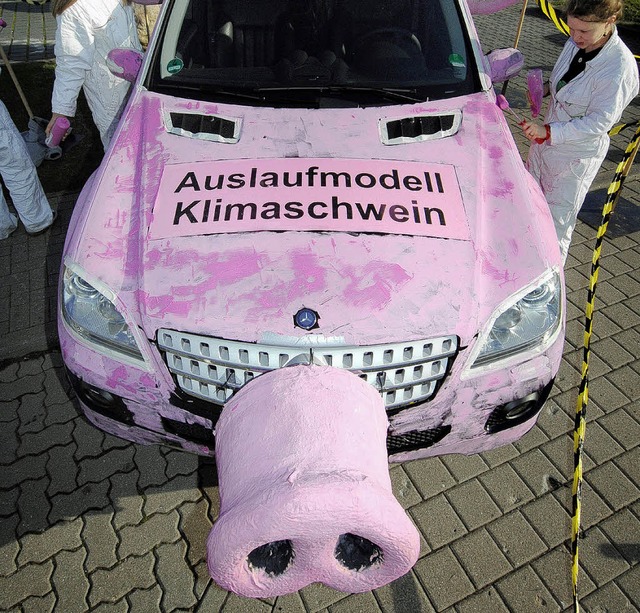 Erfolg fr Greenpeace:   Autos sollen ...der Umweltausschuss des EU-Parlaments.  | Foto: dpa