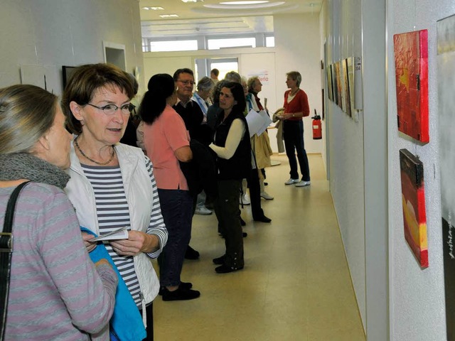 Reges Interesse an der &#8222;neuen&#8220; VHS.  | Foto: Dieter Erggelet