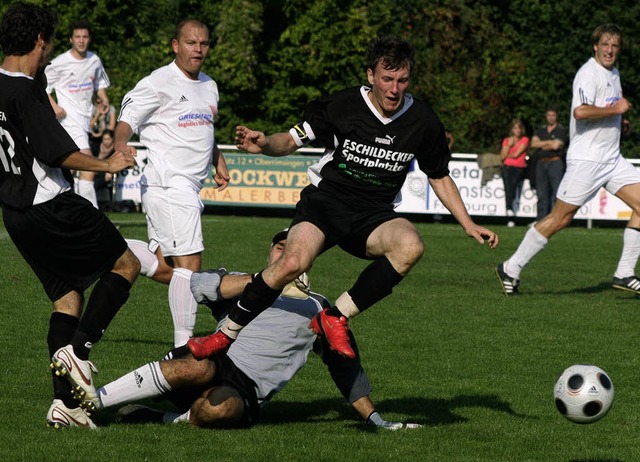 &#8222;Unclever&#8220;:  SV-08-Keeper ...ias Zirwen  den Foulelfmeter  zum 1:1.  | Foto: Andreas Klein