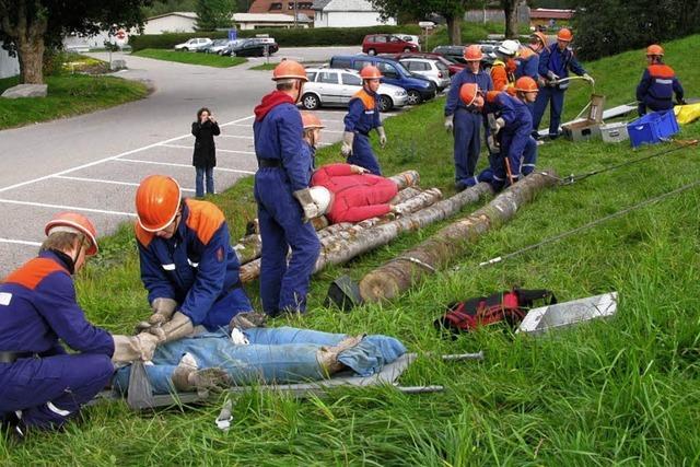 Feuerwehrnachwuchs ist fit