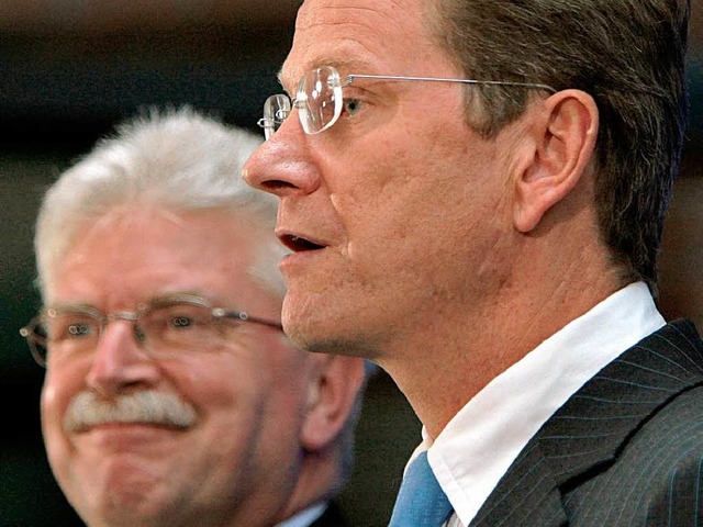 Der FDP-Vorsitzende Guido Westerwelle ...l, hoffen auf bundesweiten Rckenwind.  | Foto: dpa