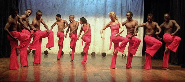 Sie mischt Artistik, Breakdance- und H...die Burudani Dance Company aus Uganda   | Foto: promo