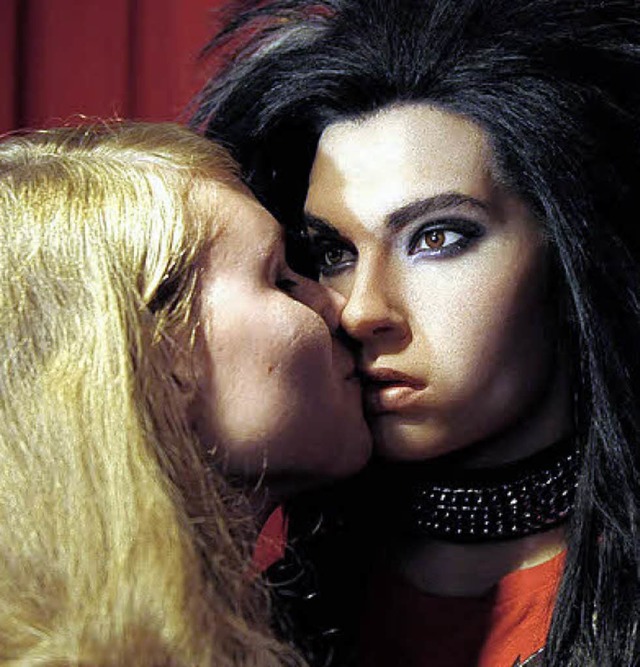 Ein Kuss fr den unechten  Bill Kaulitz von Tokio Hotel  | Foto: ddp
