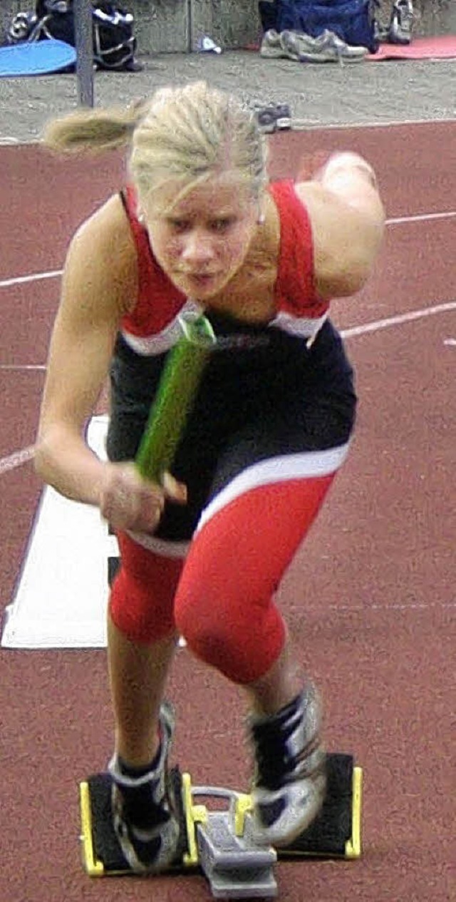 Energiebndel: Kerstin Bolz legte mit ...nzkircher Leichtathletik-Schlerinnen.  | Foto: Ottmar Heiler