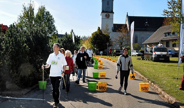 Bei strahlendem Sonnenschein wurde der...anoramalauf gleich ein voller Erfolg.   | Foto: Stefan Pichler