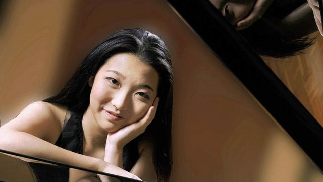 Die erst 18-jhrige Claire Hungci prs...ende Interpretin groer Klavierwerke.   | Foto: PR