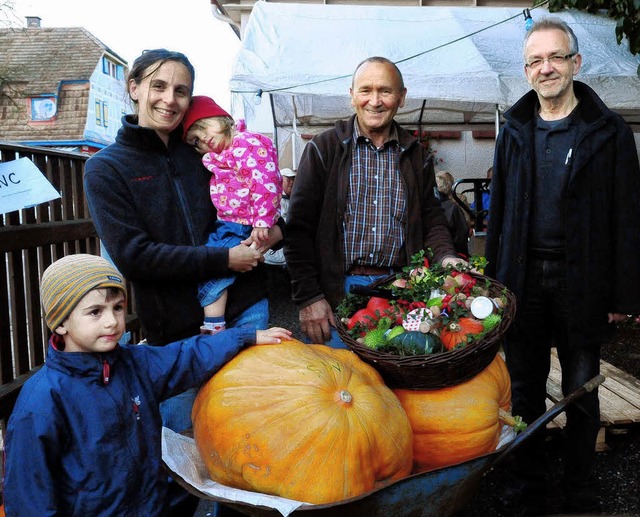 <Bildtext>Die stolze Sieger-Familie: P... Heimatpflege Wittenweier</Bildtext>.   | Foto: Wolfgang Knstle