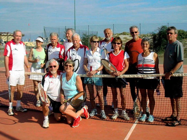 Die Urlaubsgruppe des Tennisclubs Buch... zum Saisonabschluss ausgetragen hat.   | Foto: privat