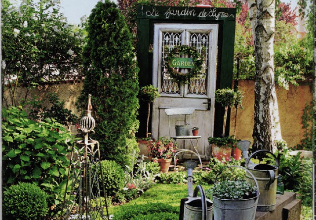 Das Flair vergangener Zeit weht durch ...   Garten im elsssischen Ohnenheim.    | Foto: &#8222;Grten und Grne Oasen&#8220;