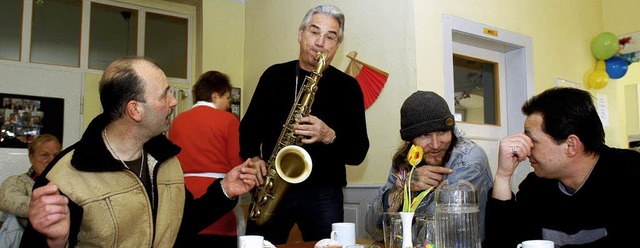 Jetzt gibt Horst Zahner (Mitte) bei &#...ff als Vorsitzender wieder den Ton an.  | Foto: ingo schneider