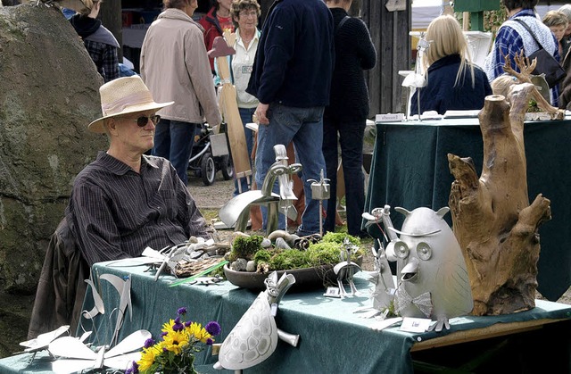 Frhlich-buntes Treiben herrschte rund...ntemarkt, der keine Wnsche offen lie  | Foto: Karin Stckl-Steinebrunner