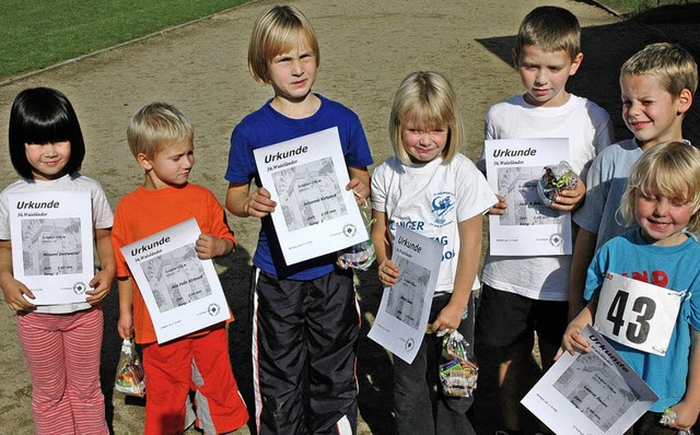 Die Bilder zeigen die siegreichen  Sch...of, Alexander Proske und Leonie Daum.   | Foto: Vollmar