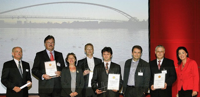 Beim Stahlbauforum warb OB Dietz (Zwei... Dreilnderbrcke und  Weil am Rhein.   | Foto: Privat