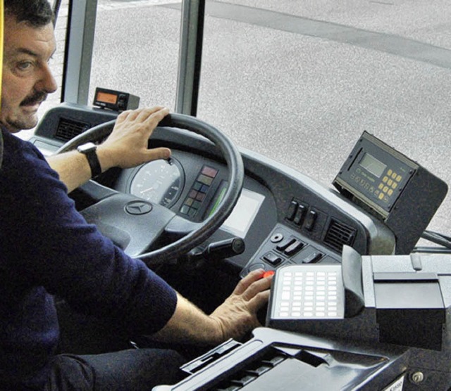 Fahrer allein im Bus: Trotz  bislang s...er Linie 66  zum Erfolg zu verhelfen.   | Foto: fillisch