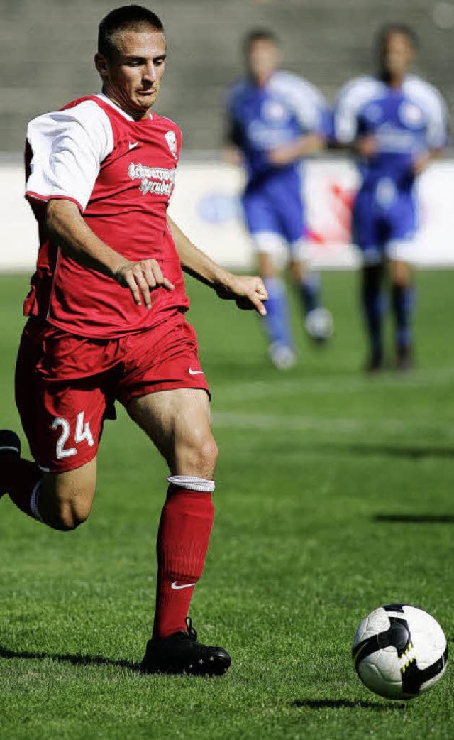 Die OFV-Spieler Adrian Vollmer (Foto) ...pert mssen noch ein Spiel pausieren.   | Foto:  Peter Aukthun (A)