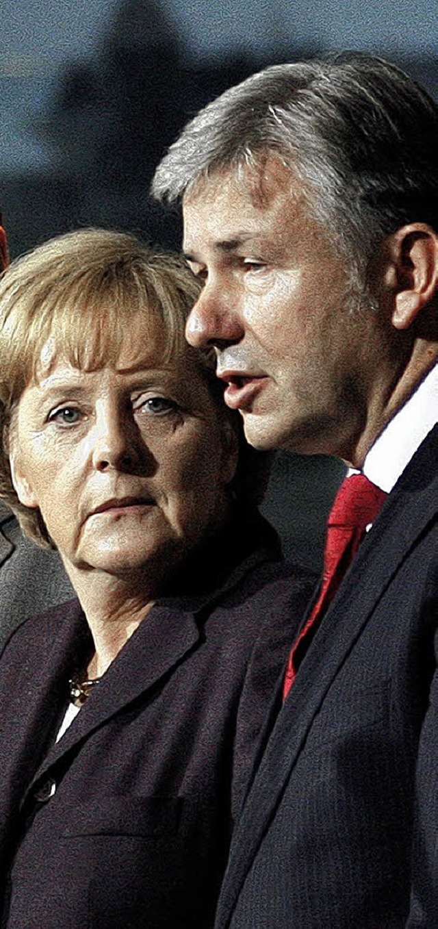 Einig: Angela Merkel (CDU) und  Klaus Wowereit (SPD)   | Foto: DPA