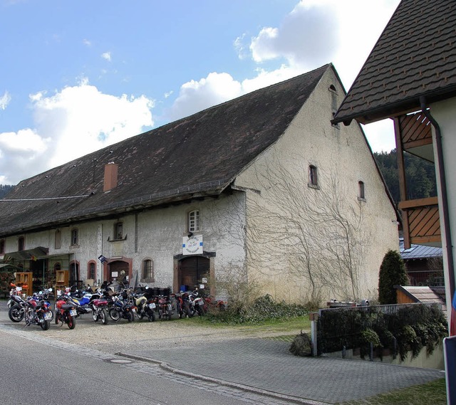 Die Rainhof-Scheune ist zu weit weg vo...rogramm aufgenommen werden zu knnen.   | Foto: scherfling