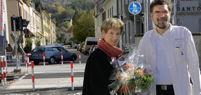 Freude ber den Bahnbergang Carl-Mari...rmeisterin Marion Dammann mit Blumen.   | Foto: Nikolaus Trenz