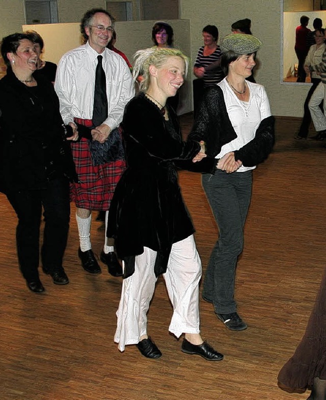 Tanzen macht Spa: Das bewies eine Ver...m Rahmen der Waldkircher Kulturwoche.   | Foto: Fotos: Karin Heiss