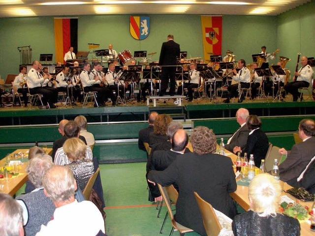 Spielte fr den guten Zweck: das Bundespolizeiorchester aus Mnchen.  | Foto: Barbara Schmidt