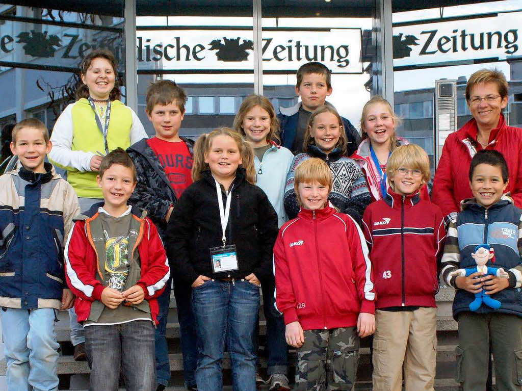 Die Klasse 4 der Grundschule aus Feldberg mit ihrer Lehrerin Anni Owald