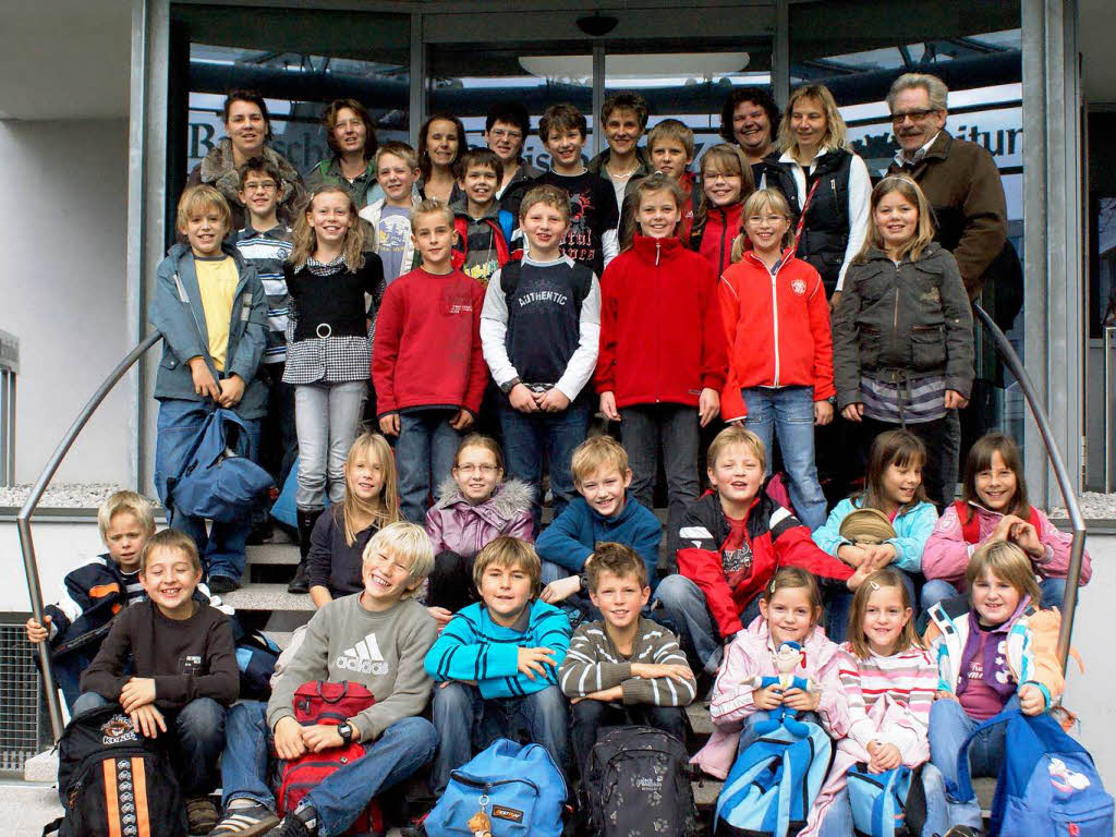 Die Klasse 4c der Grundschule aus Bonndorf mit ihrem Lehrer Alfons Sieber