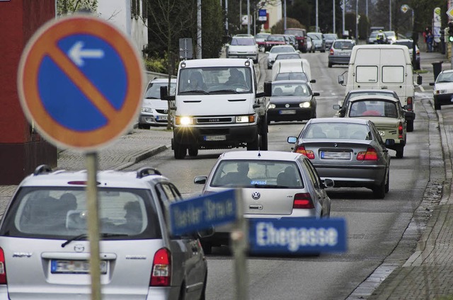 Viel Verkehr auf der B&#8197;3 durch S...wird sich so bald auch nichts ndern.   | Foto: Siegfried Gollrad