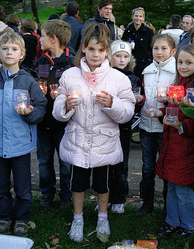 Die Kinder der Mahlberger Grund- und H...chule feierten das erste Lichterfest.   | Foto: S. Decoux-Kone