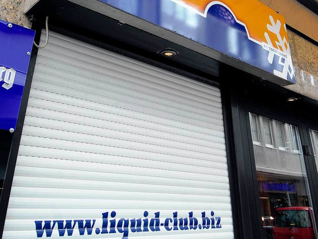 Im Liquid Club in der Freiburger Unive... bleibt der Rolladen vorlufig unten.   | Foto: Bamberger