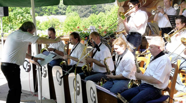 Swing am Vormittag &#8211;  Ossy Fahrner Bigband  und Gste   | Foto: archiv: Beschorner