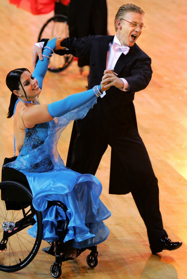 Dutch handicapped dancers Nienke Leenm...ries are taking part in the event. AFP  | Foto: AFP